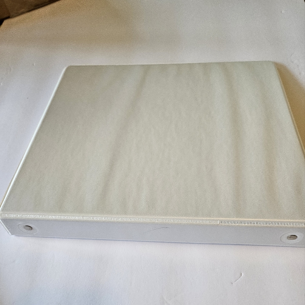 Case 12 New White Binders